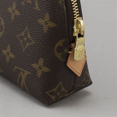 louis vuitton pouch gm|Louis Vuitton makeup bag cost.